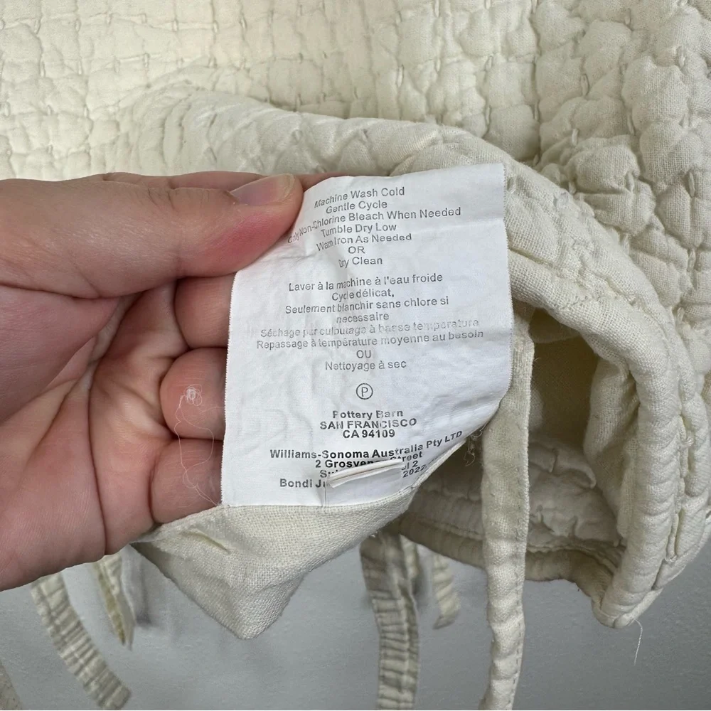 Pottery Barn Set of 2‎ Standard Pillow Shams